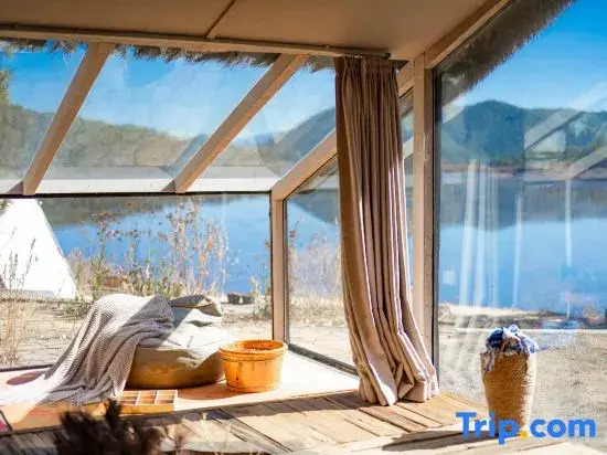Lugu Lake Moon Sea Peninsula