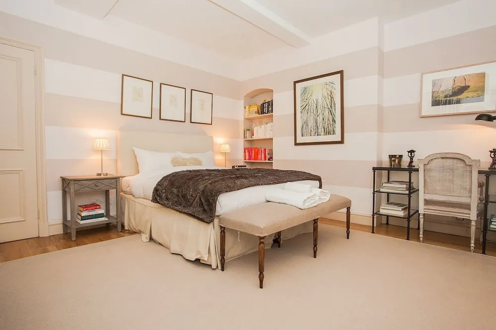 Charming Studio in Kensington