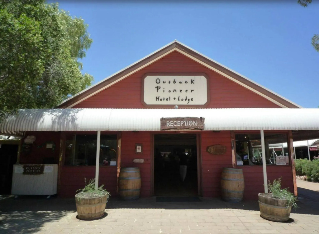 Outback Pioneer Lodge