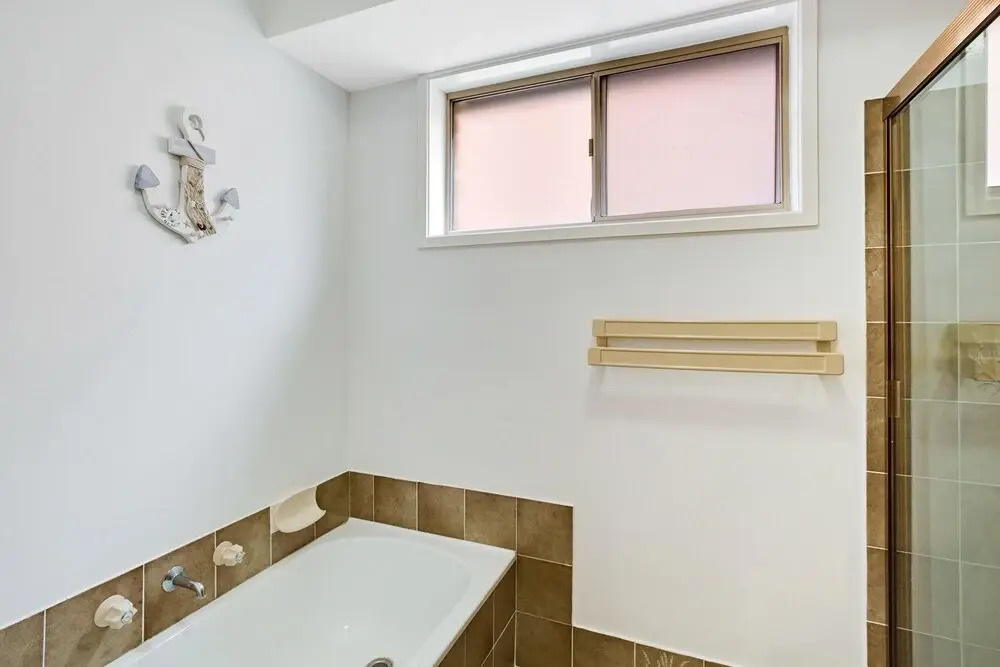 Ullora Close, 61
