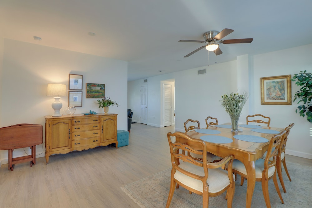Fun in the Sun: Largo Home < 1 Mi to Beach Access!