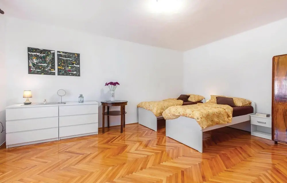2 Bedroom Pet Friendly Home In Skrljevo