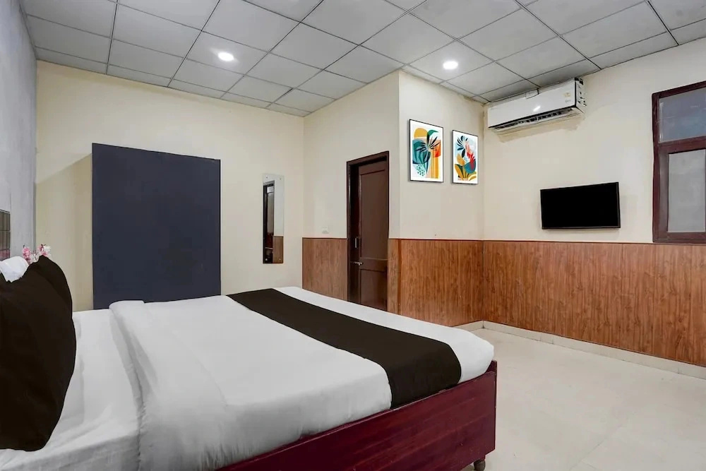 Deluxe Hotel O Sector 58 Mohali Hotel Alpha