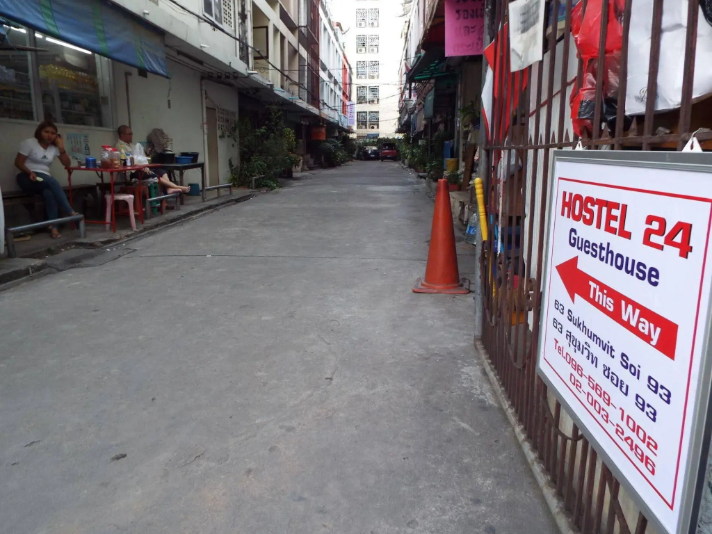 Hostel 24