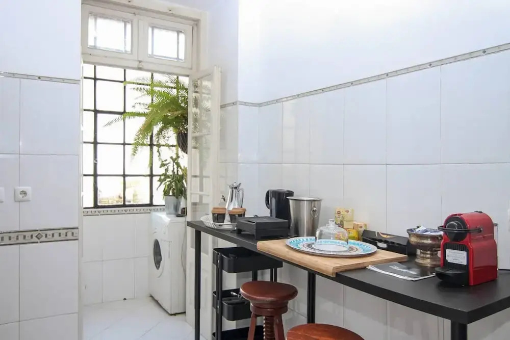Spacious And Bright 4 Bedroom Apartment