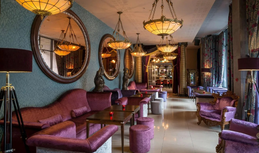 The Trinity City Hotel