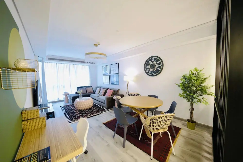 One Perfect Stay Goldcrest B