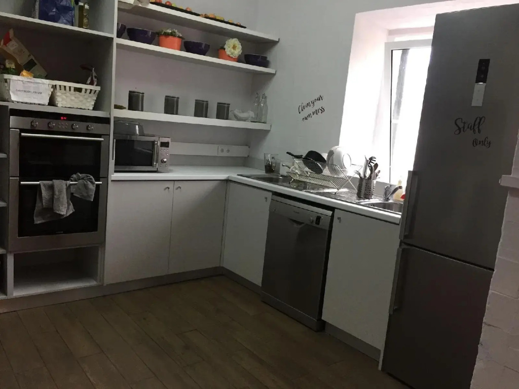 Back to Lisbon Hostel