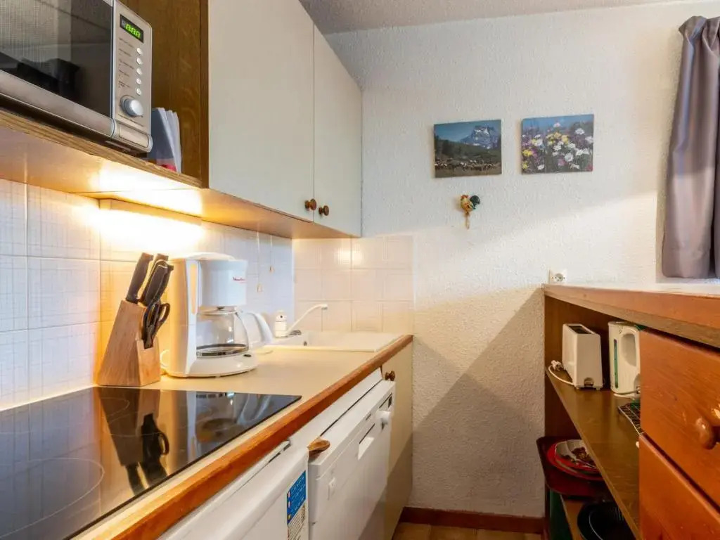 Studio cosy pour 4, proche pistes et commerces, animaux admis, parking inclus - FR-1-304-26