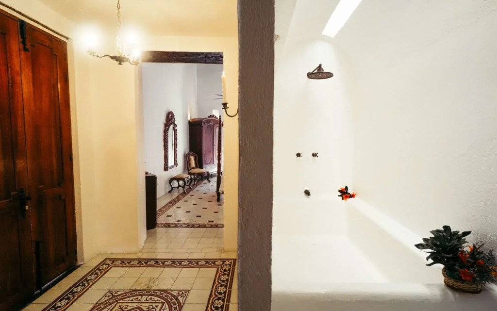 Alfiz Hotel