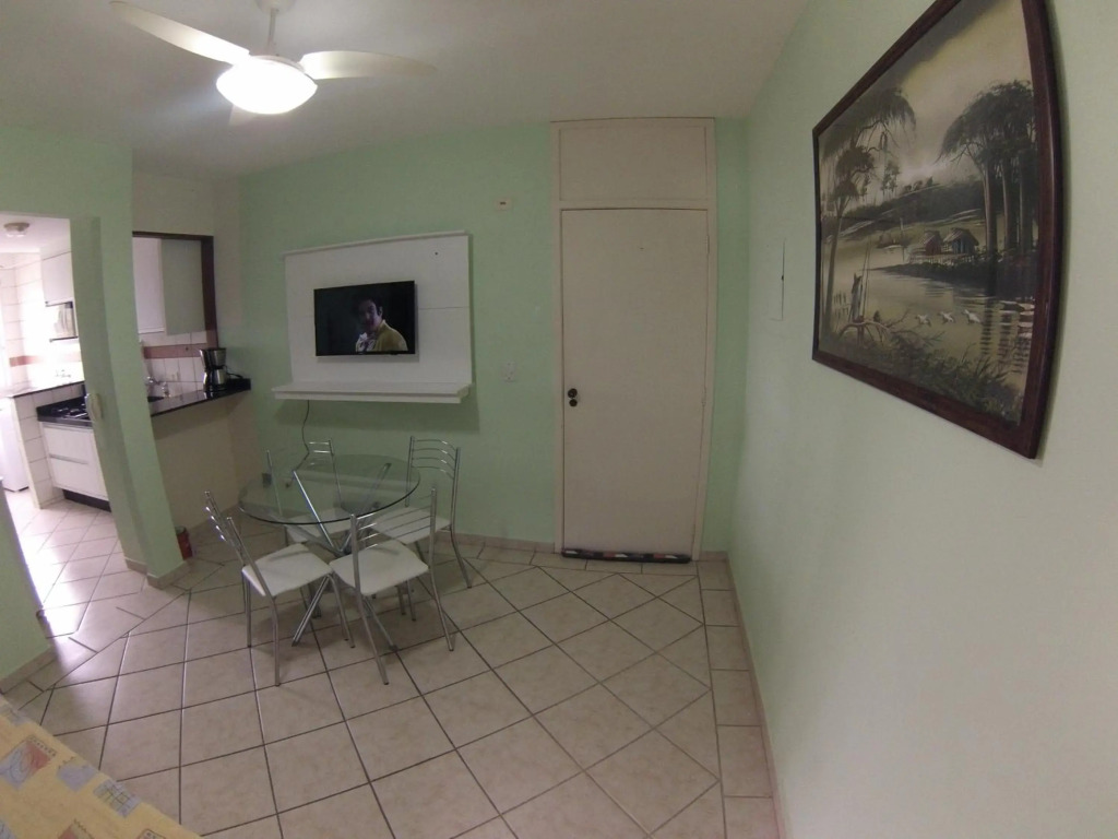 Apartamento charmoso a 50m da praia