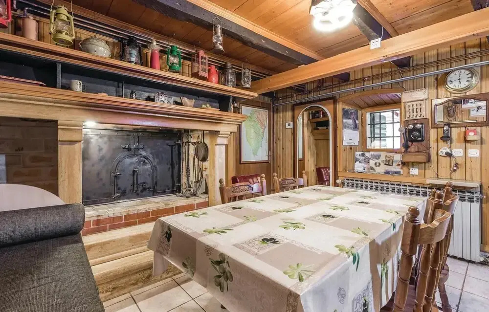 Stunning Home in Moscenicka Draga With 3 Bedrooms, Wifi and Outdoor Swimming Pool