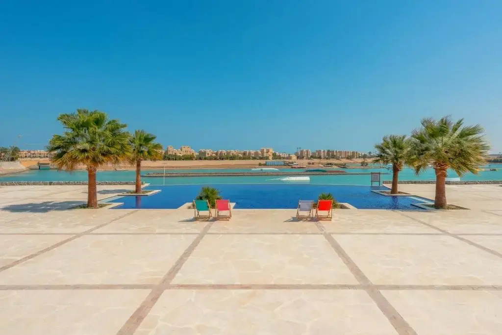 Sunny 2 Bedroom + Private Roof Terrace Lagoon View
