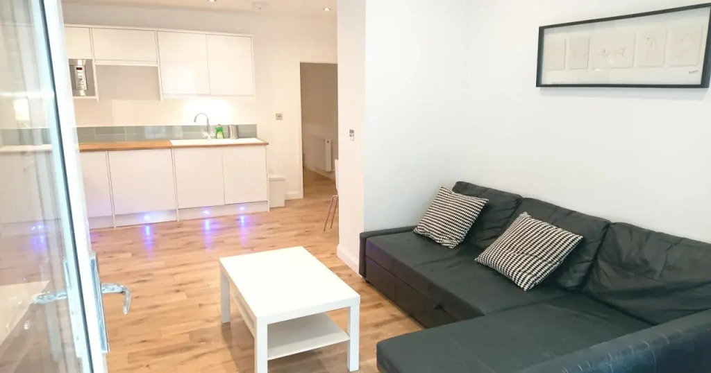 Coulsdon Place Apartments