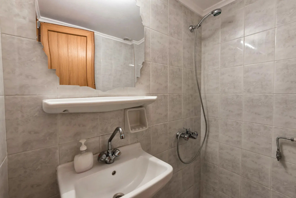Panos Luxury Studios