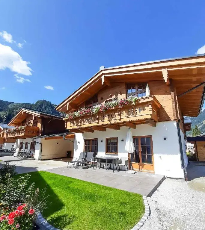 Hochalmbahnen Chalets 10W1, Tanne, nahe Gondel, mit Wallbox und Hunde willkommen