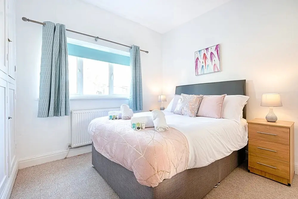 Swansea Essex Spacious