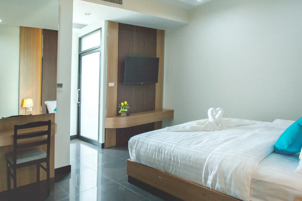 Thanburi Hotel