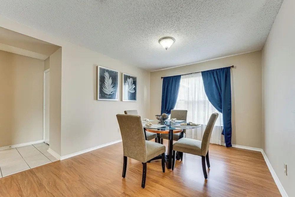 Bright San Antonio Home  13 Mi to Downtown!