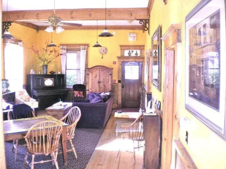 River Street Inn
