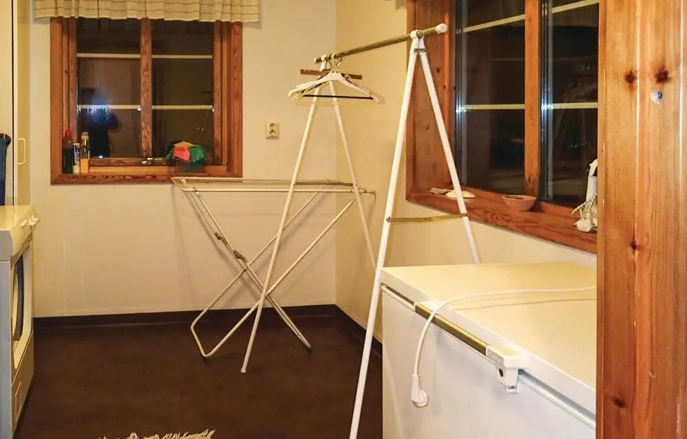 Awesome Home in Ed With 4 Bedrooms and Wifi