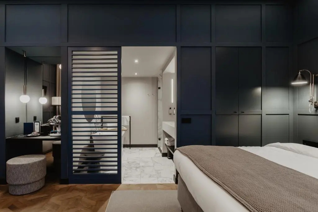The Nox Hotel