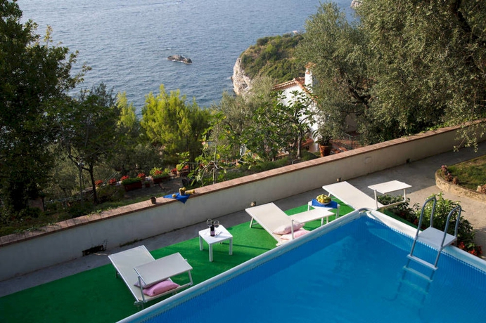 Villa Dafne Gulf Views Pool and Guest Services by Feeling Italy