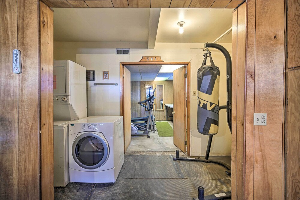 Ski, Hike & Fish: Big Bear Lake Home w/ Fire Pit