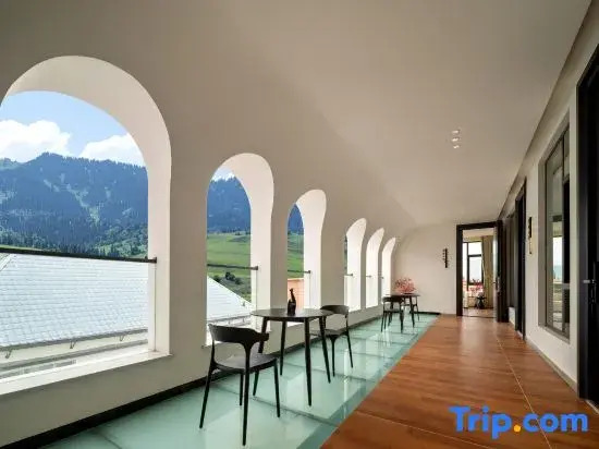 Nazhen Xiaolou · Excellencyyl · Courtyard Vacation Boutique Stay (Nalati Scenic Area)