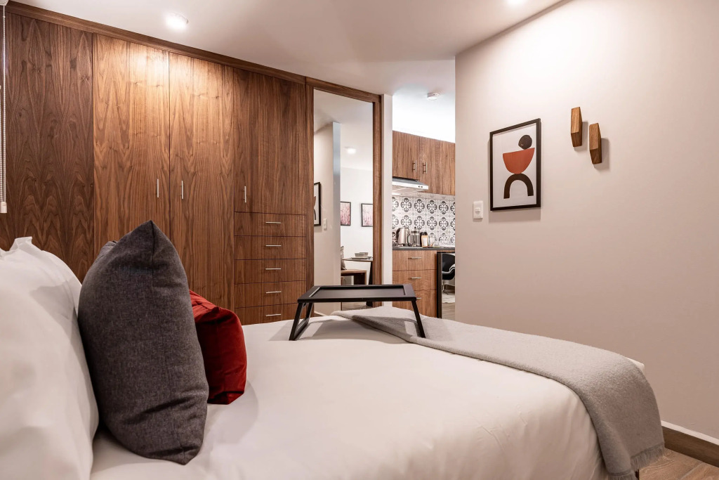 Casai Roma | 1BR | Alameda Central Apartment