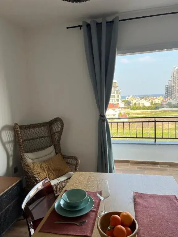 McKenzi Gold 2 bedrooms
