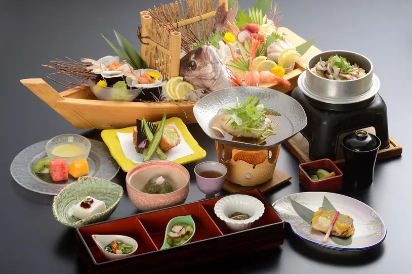 Hamanako Kanzanji Onsen Hotel Kikusuitei