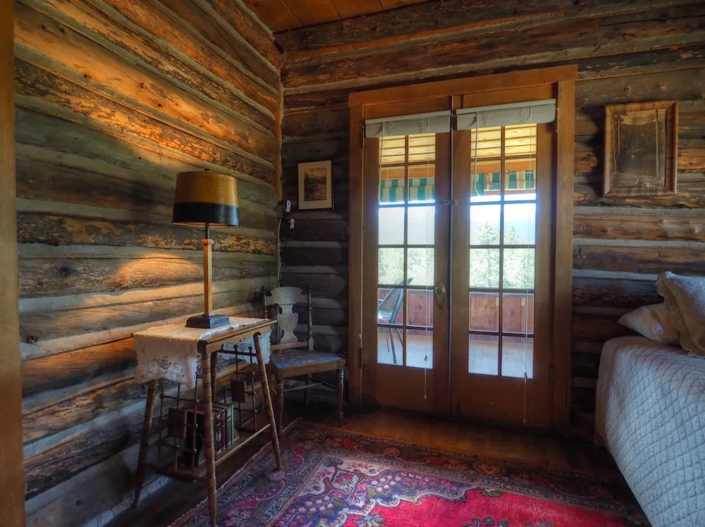 Maccracken Stead -- Ev #3259 2 Bedroom Cabin by RedAwning