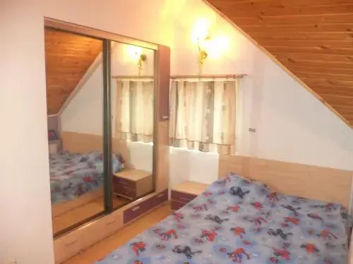 Airport Residence