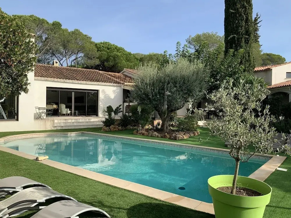 Lavish Holiday Home in Frejus With Private Swimming Pool