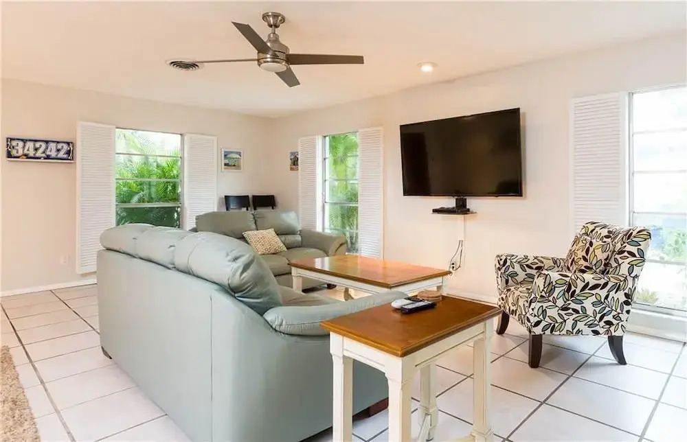 Crescent Street 1138 A - Two Bedroom Condo