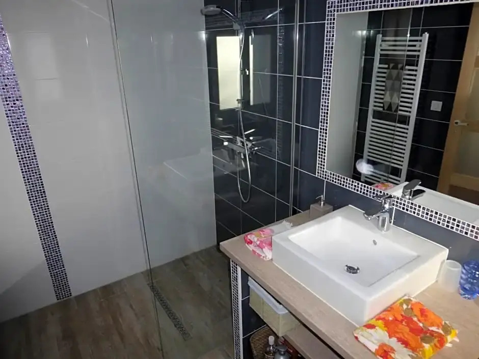 Chambre dHôtes Le Tilleul de Canac PARKING privé GRATUIT Petits déjeuners COMPRIS