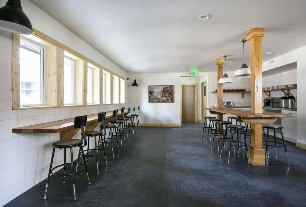 The Coachman Hotel