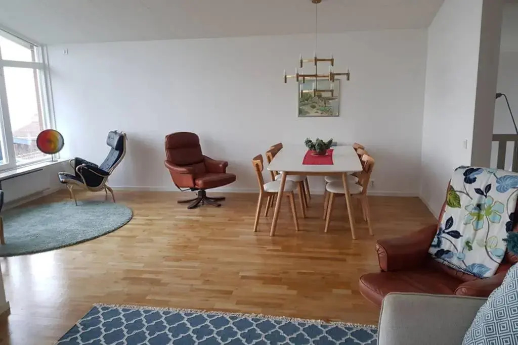 Modern villa i Arild med spektakulär havsutsikt.