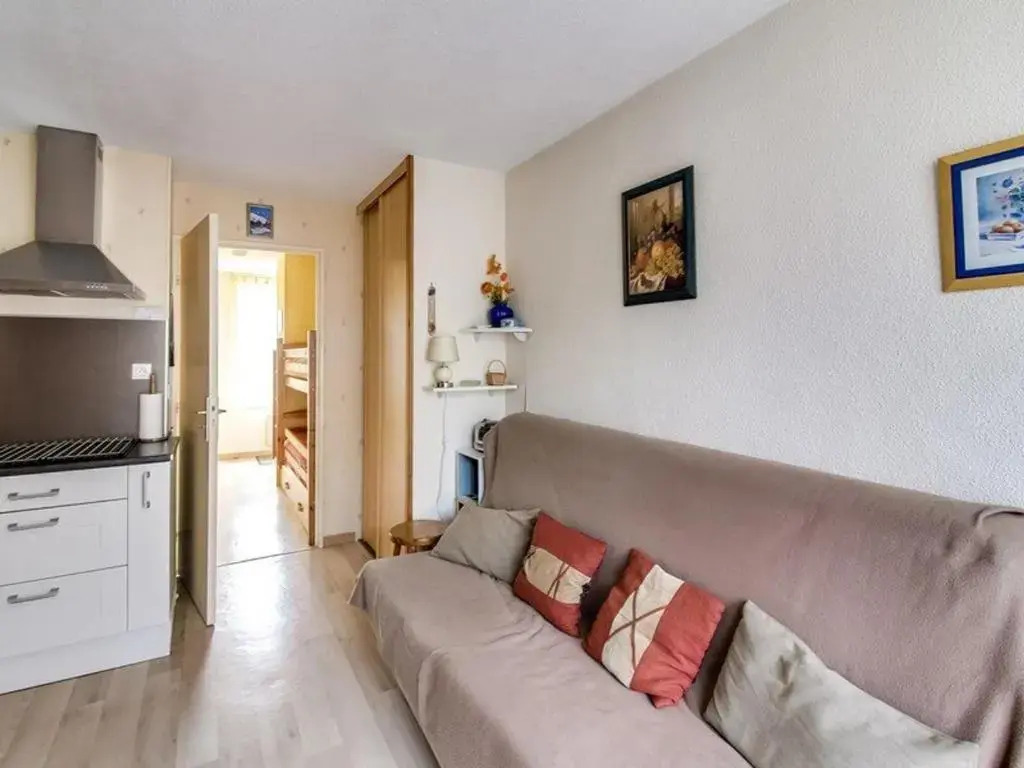 Appartement Esquièze-Sère, 2 pièces, 6 personnes - FR-1-402-34