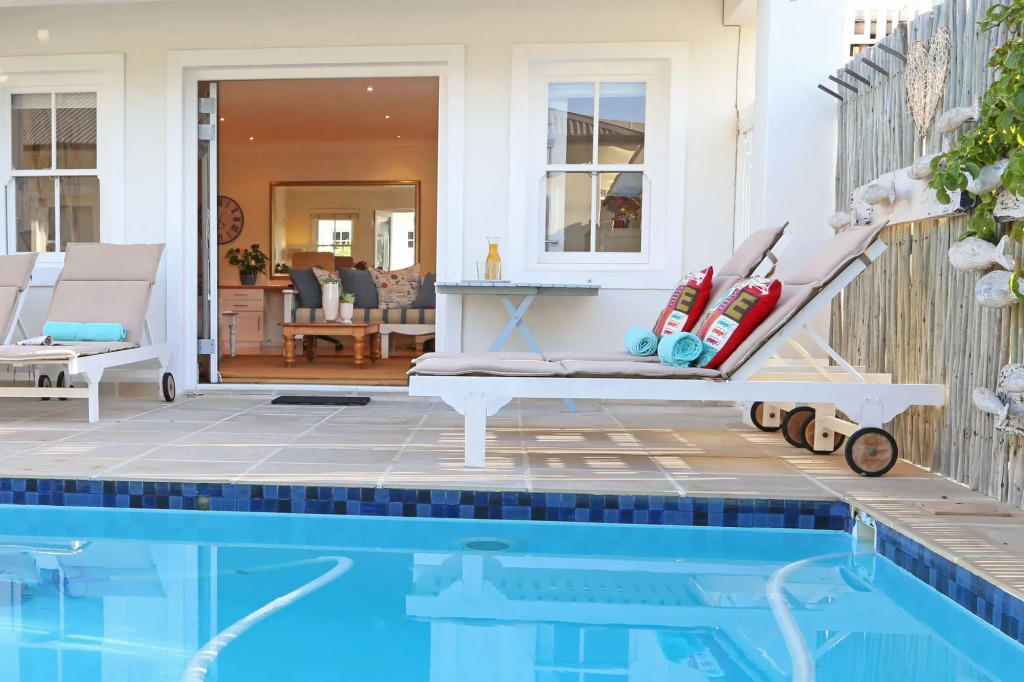 Shores Edge Luxury Oceanfront Home