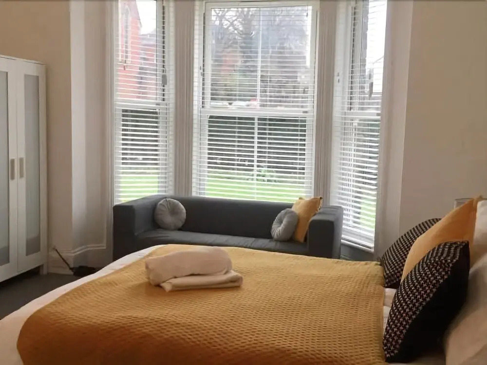 Golden Triangle Ensuites