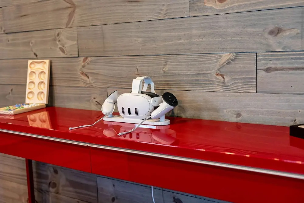 Waterfall Views Hot Tub Game Room Dog Friendly