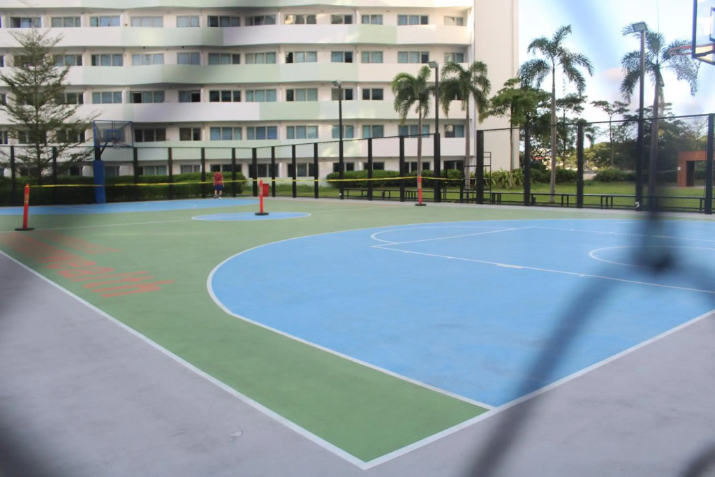 A2J Huge Modern Luxury 2BR Balcony Suite Near Ever Gotesco