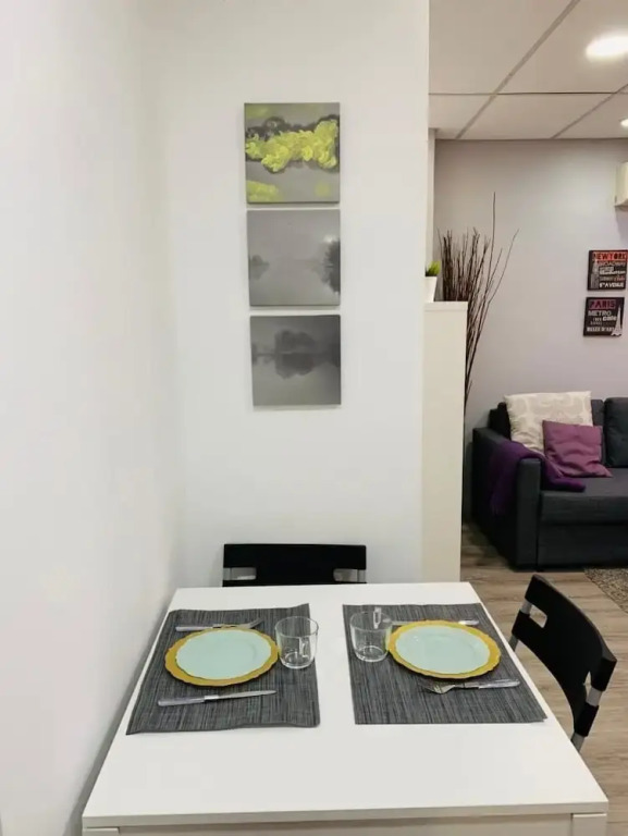 Keren Kayemet Rehavia 1BR Apart for4