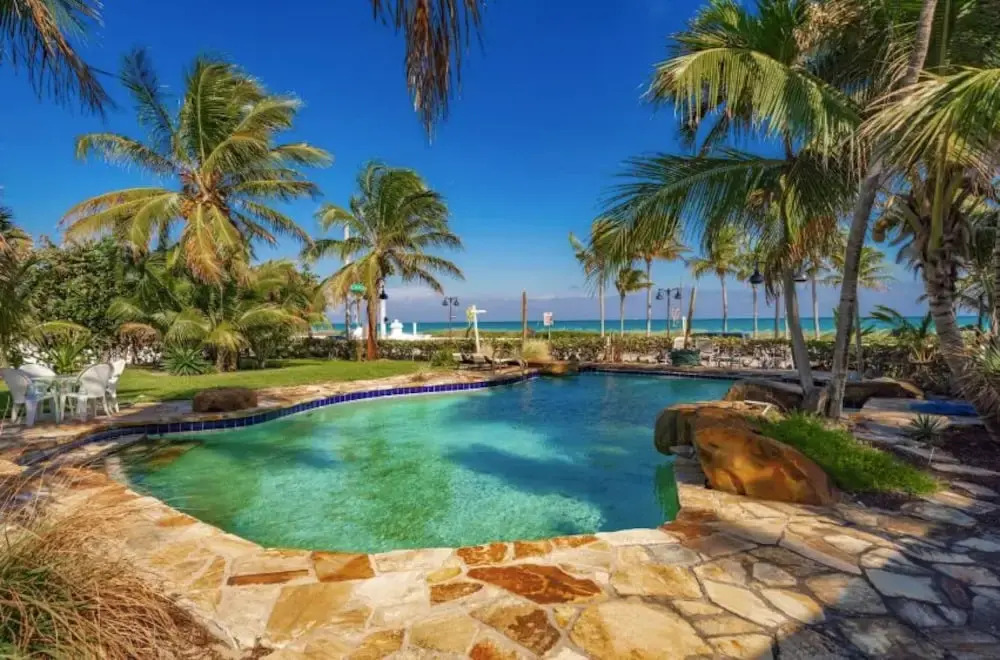 On The Sand Beach Front House! Ocean Experience! 2 Bedroom Home