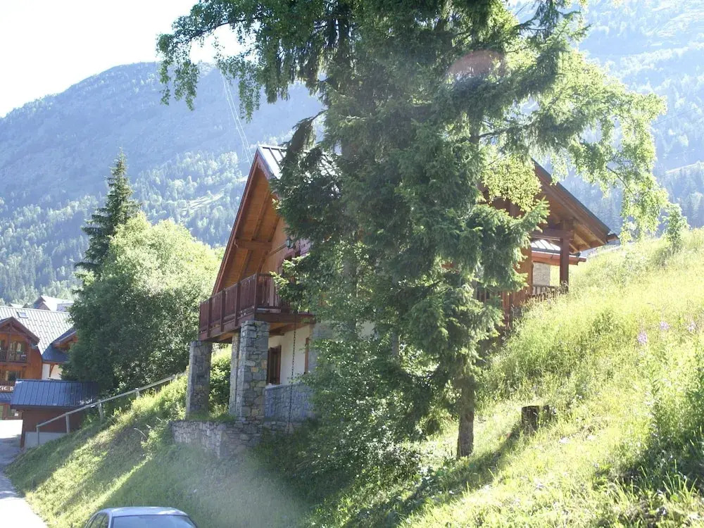 Mountain Chalet, hidden among the trees, with stunning views over lake