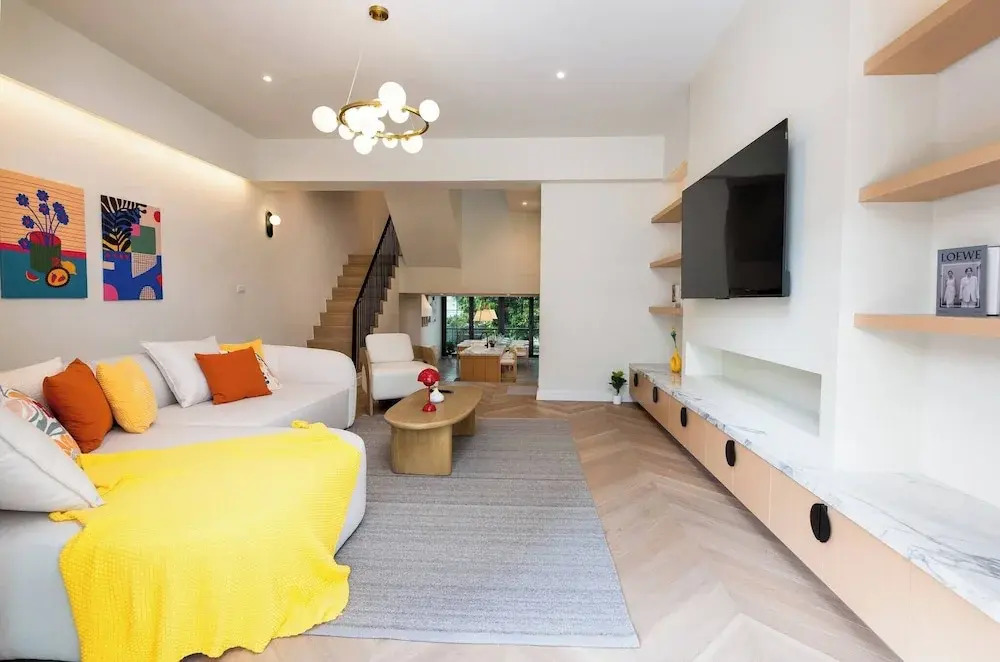 Stylish 5BR Poolhouse & Theater 2mins to BTS
