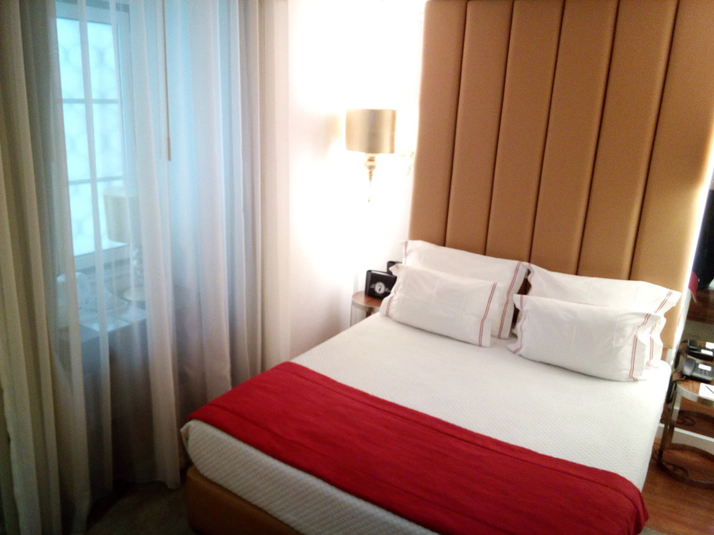 The 7 Hotel, Suites, Studios & Apartments