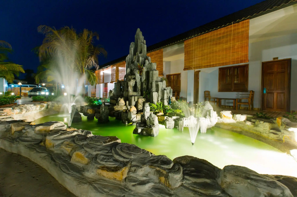 Palm Hills Resort
